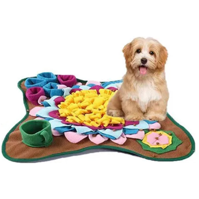 Dog using Petnomo puzzle feeder snuffle mat 